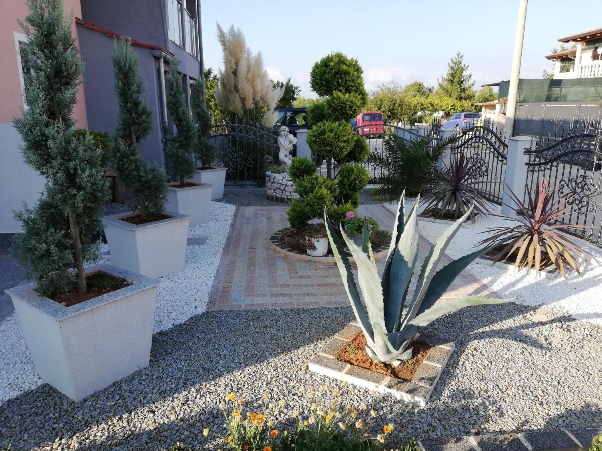 Apartments Katja Porec Exterior photo