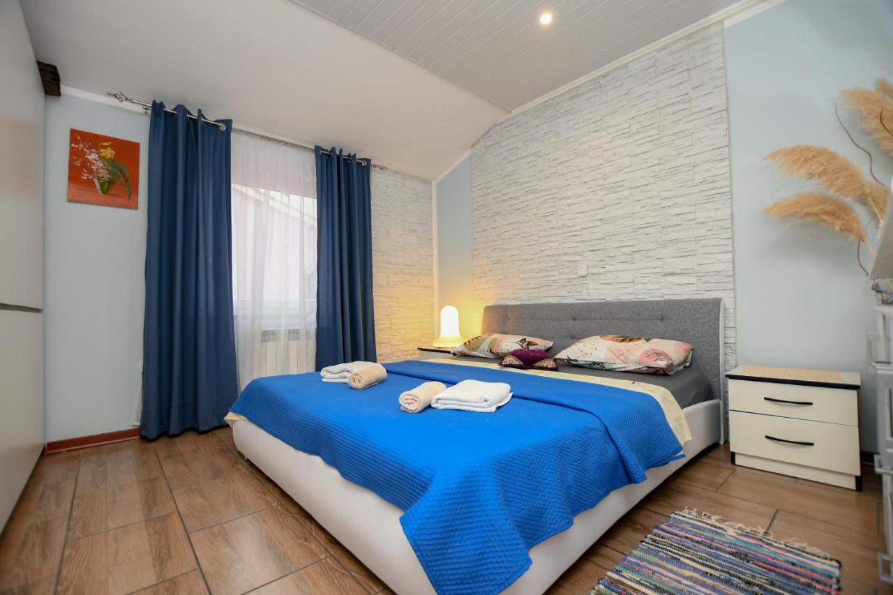 Apartments Katja Porec Exterior photo
