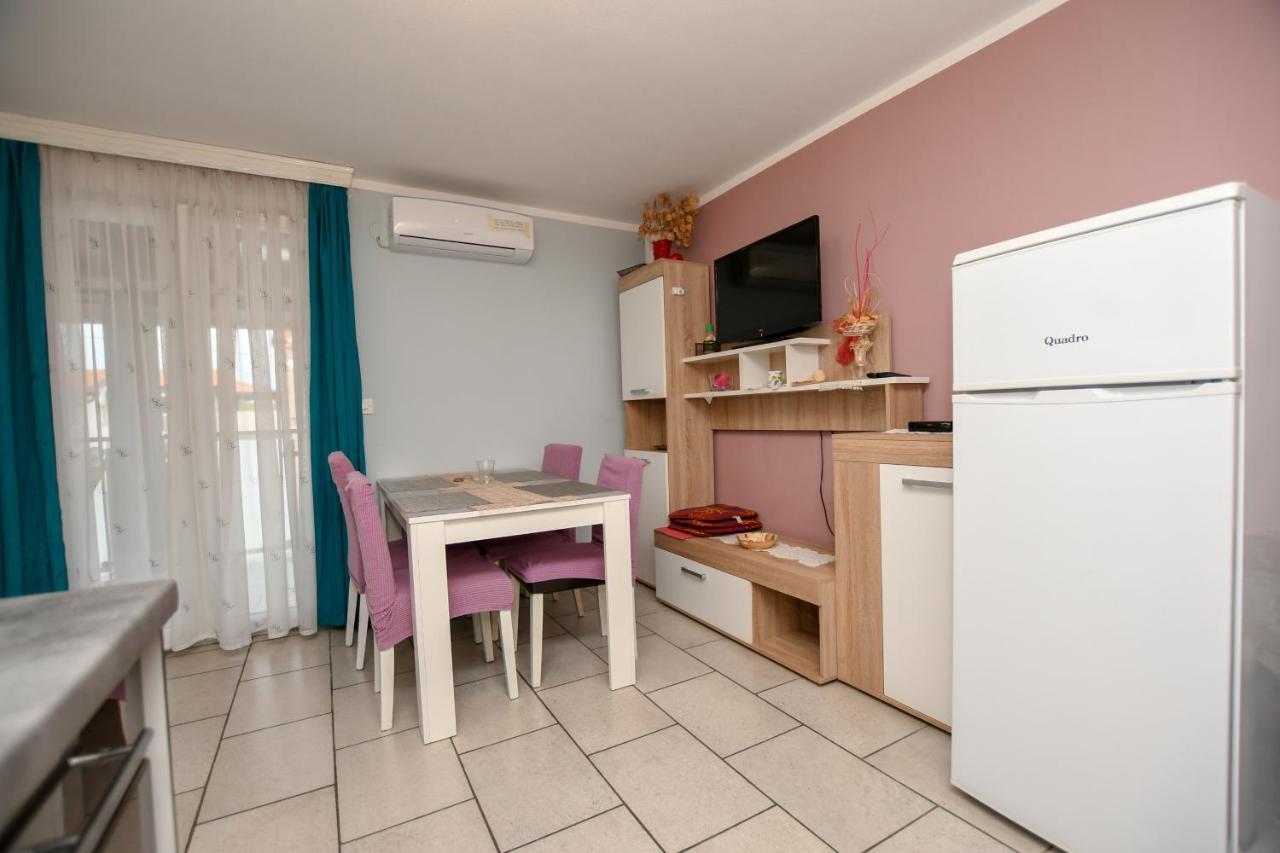 Apartments Katja Porec Exterior photo