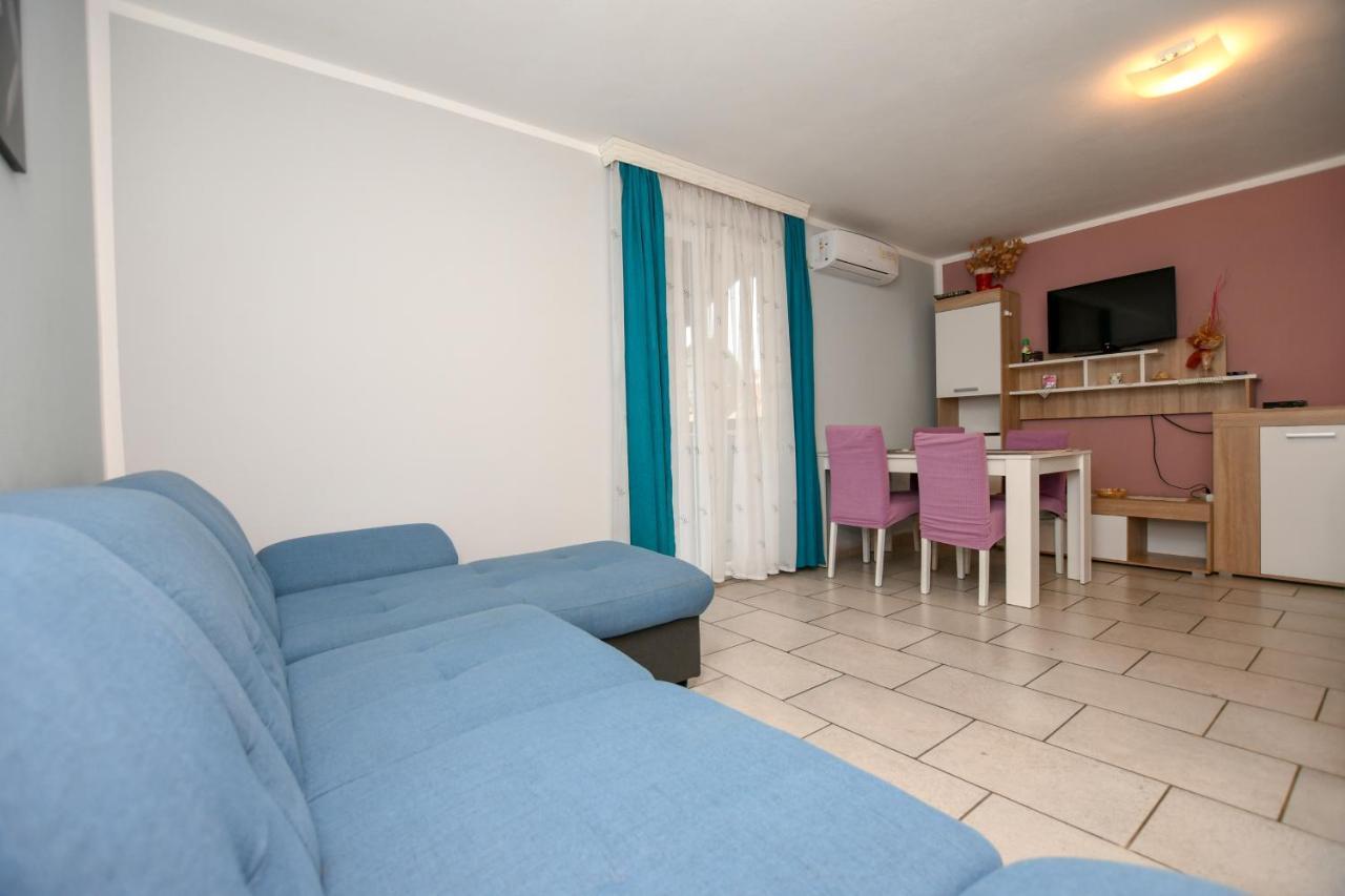 Apartments Katja Porec Exterior photo
